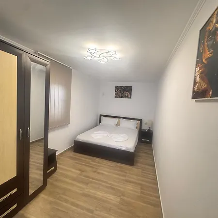 Casa Ianira Vendégház Două Mai